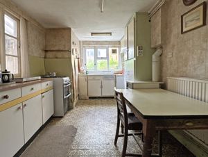 Photo 11- click for photo gallery